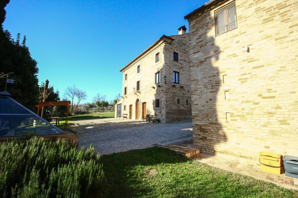 I Sassi Di San Giuseppe Montegiorgio Exterior foto